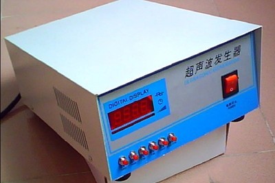 供應(yīng)超聲波發(fā)生器 實(shí)時數(shù)字化顯示工作頻率，賦能烘干固化設(shè)備新篇章